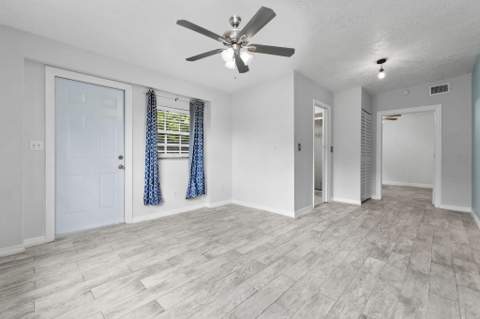 3920 Edwards Road, Fort Pierce FL - photo 18 of 28