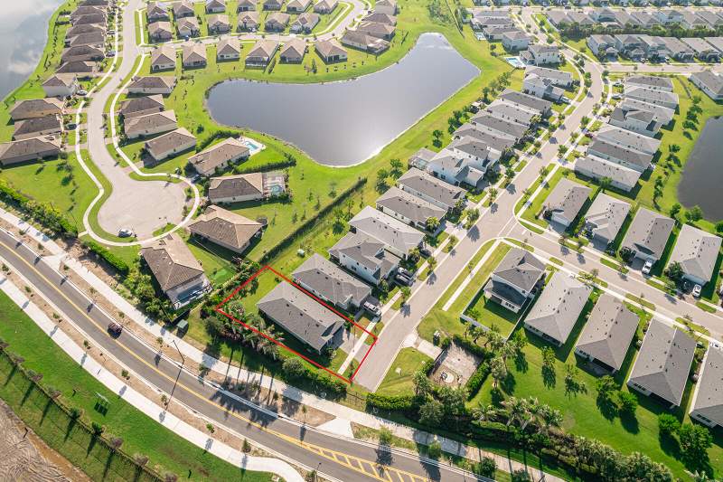3 bedroom Single Family Residence at 12855 SW Phoenix Drive, Emery II, Port St. Lucie — photo 3