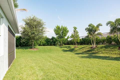 12855 SW Phoenix Drive, Port St. Lucie FL - photo 7 of 41