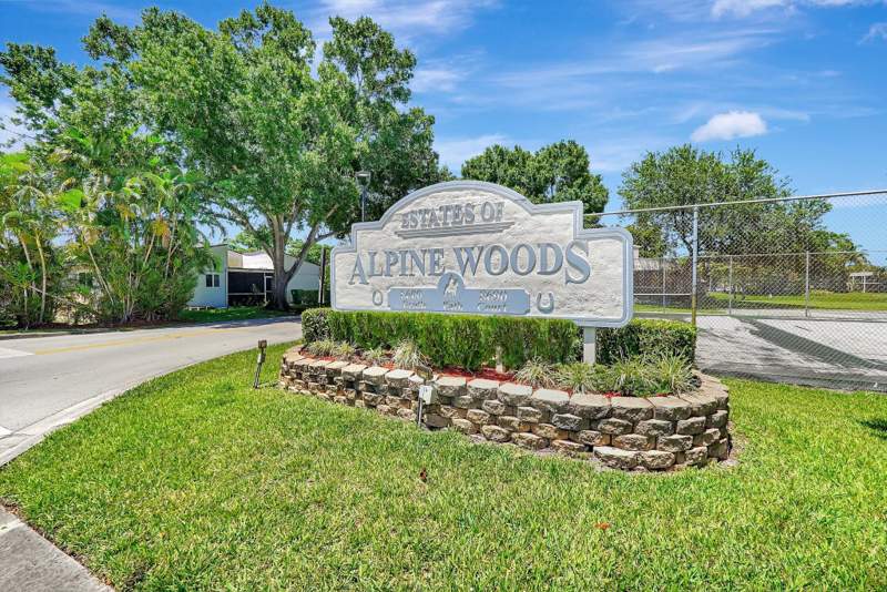 3 bedroom Villa at 8630 Bridle Path Court #207, Alpine Woods Estates No II, Davie — photo 2