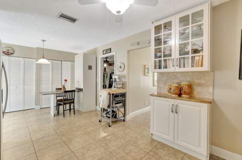 8630 Bridle Path Court #207, Davie FL - photo 6 of 62