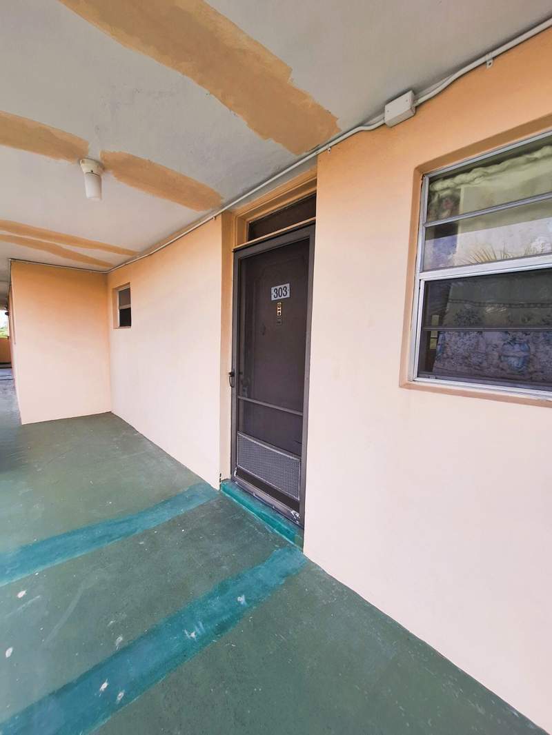 1 bedroom Condominium at 2900 NW 47th Terrace #303B, Lauderdale Oaks Condo III, Lauderdale Lakes — photo 2