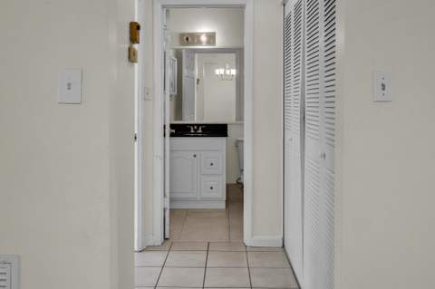 9428 NW 65th Street #C4, Tamarac FL - photo 11 of 27