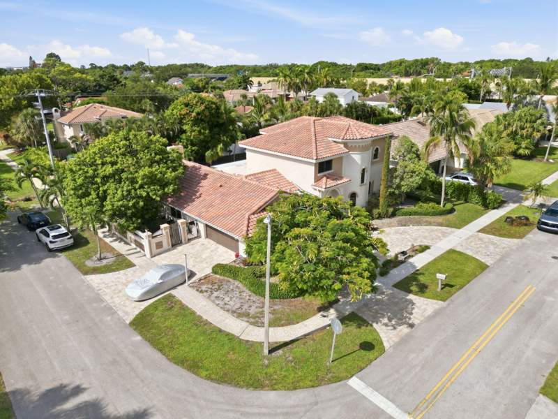 5 bedroom Single Family Residence at 1500 SW 15th Street, Hillsboro Park, Boca Raton — photo 5