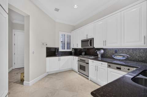 40 Marina Gardens Drive, Palm Beach Gardens FL - photo 10 of 60