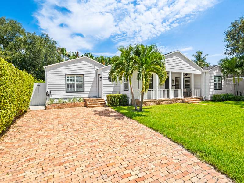 4 bedroom Single Family Residence at 1001 SE 10th Street, Rio Vista Isles, Fort Lauderdale — photo 4