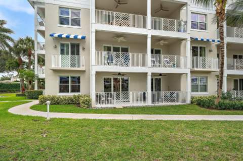 814 Bay Colony Drive, Juno Beach FL - photo 19 of 32