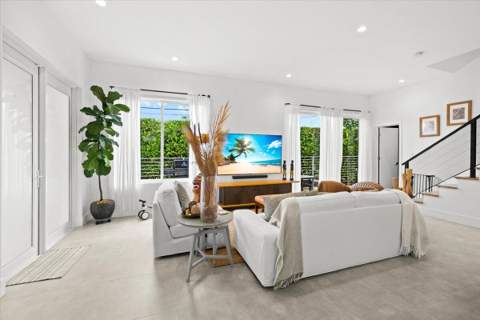 1255 NE 18th Avenue, Fort Lauderdale FL - photo 9 of 56
