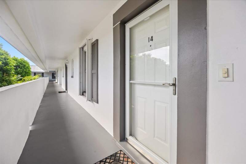 2 bedroom Condominium at 801 SE Central Parkway #14, Towne Park North Condo, Stuart — photo 2