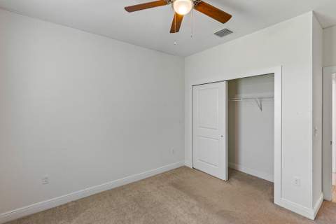 275 SW Elderberry Drive, Port St. Lucie FL - photo 10 of 27