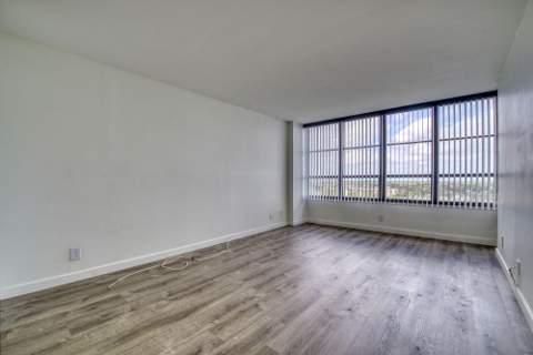 600 Three Islands Boulevard #801, Hallandale Beach FL - photo 14 of 19