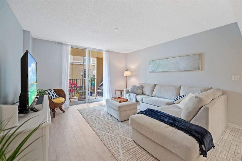 2 bedroom Condominium at 520 SE 5th Avenue #2202, Las Olas By The River Condo, Fort Lauderdale — photo 3