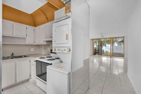 4090 Tivoli Court #107, Lake Worth FL - photo 22 of 39