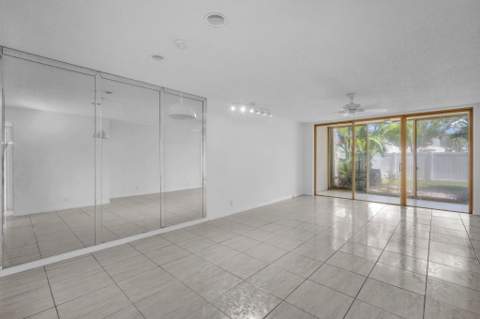 4090 Tivoli Court #107, Lake Worth FL - photo 6 of 39