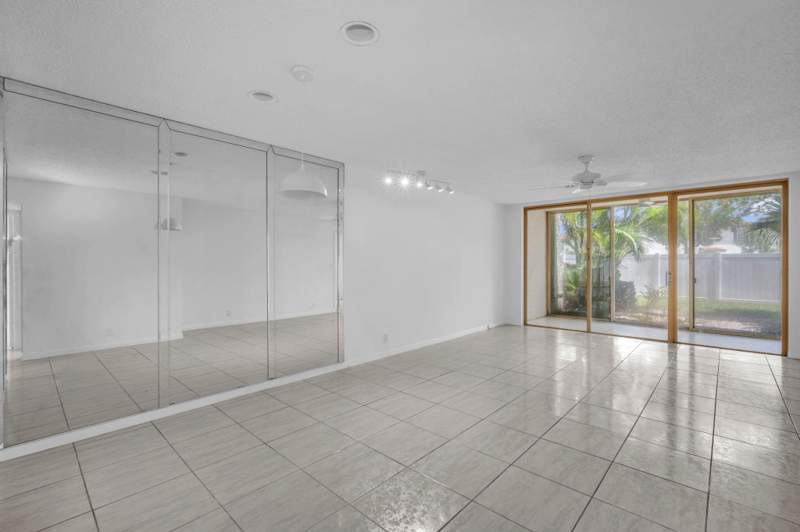 2 bedroom Condominium at 4090 Tivoli Court #107, Fountains Of Palm Beach Condo 7, Lake Worth — photo 5