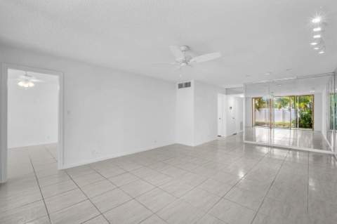 4090 Tivoli Court #107, Lake Worth FL - photo 12 of 39