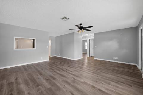 6198 Arcade Court, Lake Worth FL - photo 10 of 37