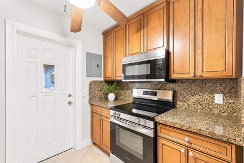 1839 SW 4th Avenue, Fort Lauderdale FL - photo 9 of 31