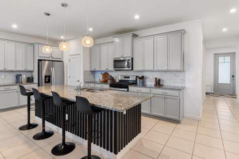 10142 SW Orana Drive, Port St. Lucie FL - photo 9 of 54