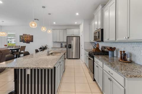10142 SW Orana Drive, Port St. Lucie FL - photo 10 of 54