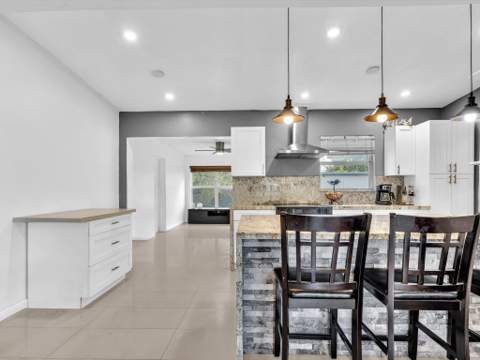 1580 NE 43rd Court, Pompano Beach FL - photo 6 of 38
