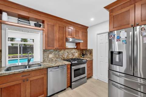 520 SE 14th Street, Pompano Beach FL - photo 13 of 28