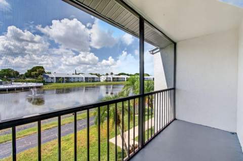 1010 Green Pine Boulevard #F2, West Palm Beach FL - photo 9 of 30