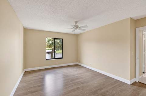 1010 Green Pine Boulevard #F2, West Palm Beach FL - photo 17 of 30