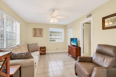 13682 Via Flora #A, Delray Beach FL - photo 15 of 44
