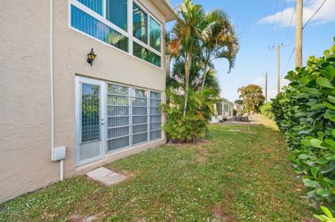 13682 Via Flora #A, Delray Beach FL - photo 23 of 44