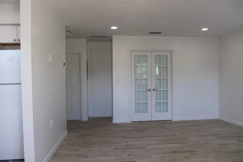 2 bedroom Single Family Residence at 47 SE 12th Street, St James Park Delmar, Dania Beach — photo 3