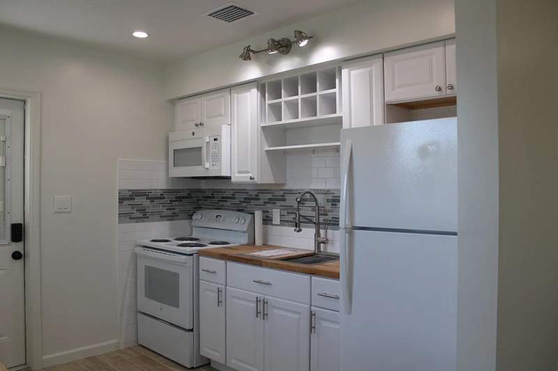 2 bedroom Single Family Residence at 47 SE 12th Street, St James Park Delmar, Dania Beach — photo 4