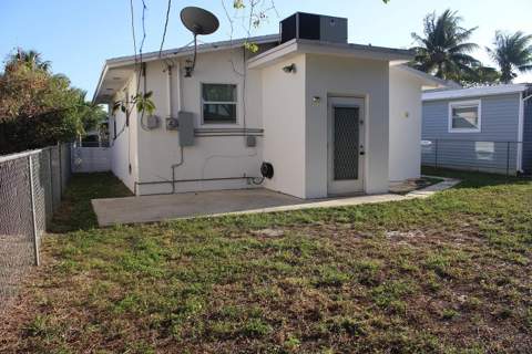 47 SE 12th Street, Dania Beach FL - photo 16 of 18