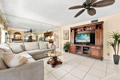 222 Pine Hov Circle #A-2, Greenacres FL - photo 7 of 54