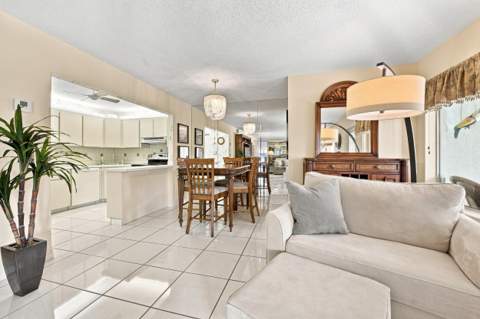 222 Pine Hov Circle #A-2, Greenacres FL - photo 11 of 54