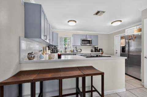 1213 14th Avenue, Lake Worth Beach FL - photo 7 of 32