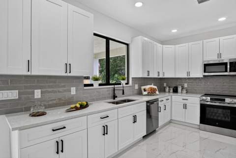 1471 SE Proctor Lane, Port St. Lucie FL - photo 9 of 46