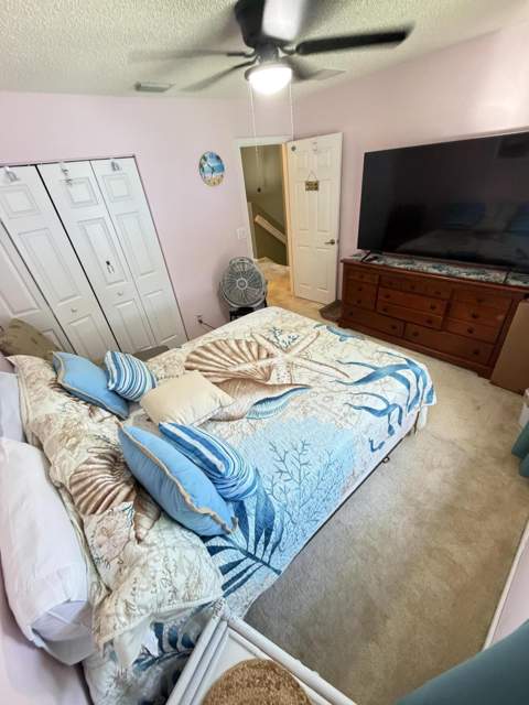 6718 Duval Avenue, West Palm Beach FL - photo 10 of 18