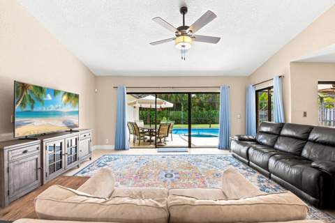 10666 NW 2nd Place, Coral Springs FL - photo 8 of 49