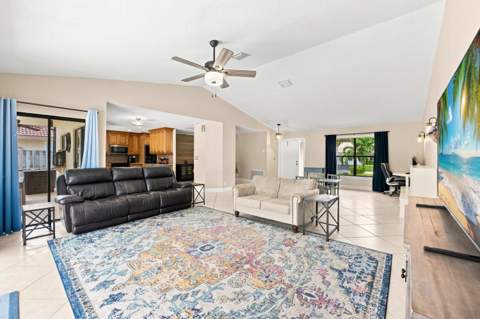 10666 NW 2nd Place, Coral Springs FL - photo 9 of 49