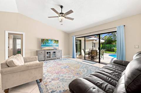 10666 NW 2nd Place, Coral Springs FL - photo 12 of 49