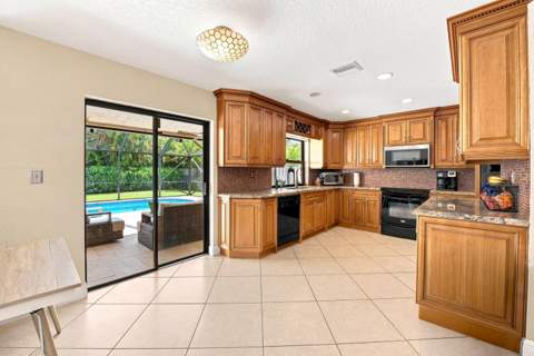 10666 NW 2nd Place, Coral Springs FL - photo 14 of 49