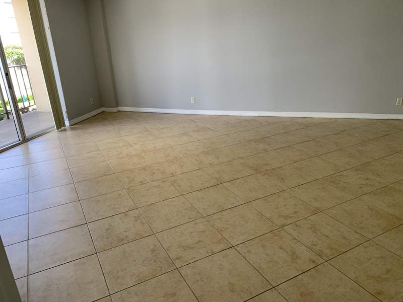 2 bedroom Condominium at 3001 W ROLLING HILLS Circle #709, ROLLING HILLS GOLF AND TENNIS, Davie — photo 3