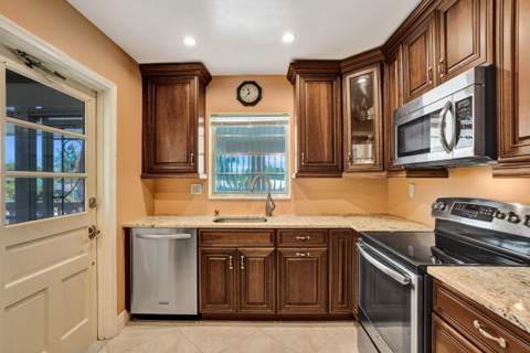 2121 NE 68th Street #202, Fort Lauderdale FL - photo 10 of 48