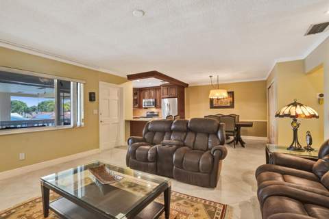 2121 NE 68th Street #202, Fort Lauderdale FL - photo 18 of 48