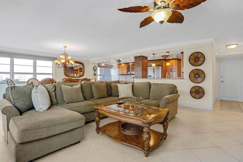 2 bedroom Condominium at 133 N Pompano Beach Boulevard, Ocean Monarch Condo Inc, Pompano Beach — photo 2