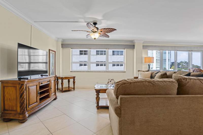 2 bedroom Condominium at 133 N Pompano Beach Boulevard, Ocean Monarch Condo Inc, Pompano Beach — photo 4