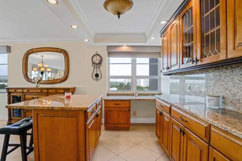 133 N Pompano Beach Boulevard, Pompano Beach FL - photo 17 of 55