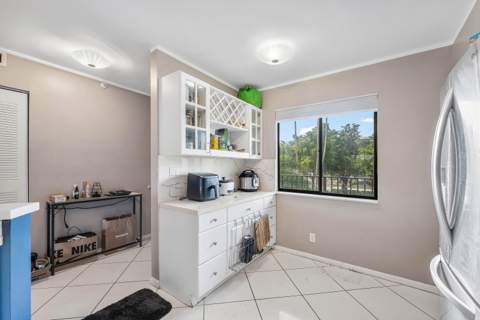 2205 S Cypress Bend Drive #302, Pompano Beach FL - photo 6 of 23