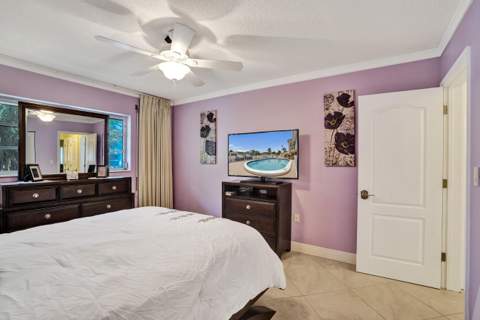 2121 NE 68th Street #202, Fort Lauderdale FL - photo 24 of 48